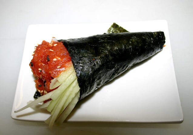 Spicy tuna - hand roll